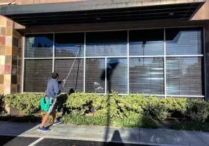 #1 Window Cleaning Services Sydney & Free How To DIY Guide 16 Highrise window cleaning
